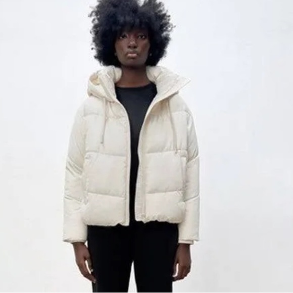 Zara Winter White / Cream Oversized Puffer Jacket Size XS - Picture 2 of 8